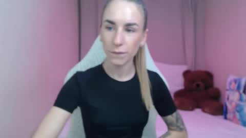 Snapshot of laymablast chatting on 03.26.26 laymablast online show from 03.26.26