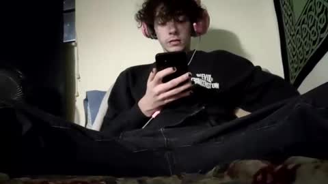 Stitch online show from 03.06.25