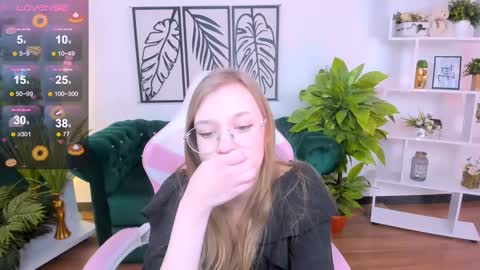 layriantavee online show from 02.11.25