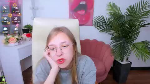 layriantavee online show from 09.15.25