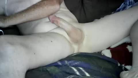 Snapshot of laytonbonner chatting on 10.19.25 laytonbonner online show from 10.19.25