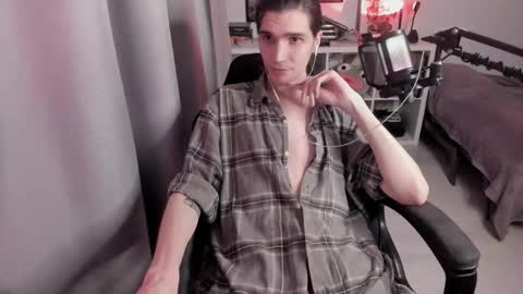 Snapshot of lazy_haze chatting on 11.29.25 Haze aka Slava online show from 11.29.25
