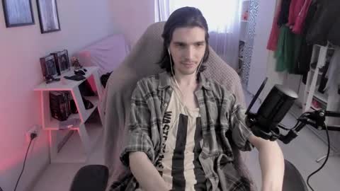 Snapshot of lazy_haze chatting on 02.11.26 Haze aka Slava online show from 02.11.26