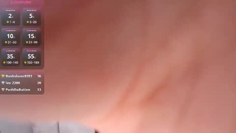 Snapshot of lea_atreides chatting on 10.27.25 Lea Atreides online show from 10.27.25