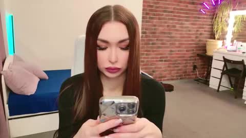 lea_loon online show from 10.24.25