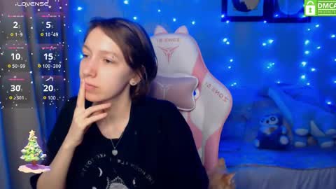 Snapshot of leah__gotty chatting on 12.18.24 Leah Gotty online show from 12.18.24