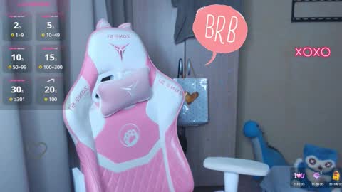 Snapshot of leah__gotty chatting on 11.13.25 Leah Gotty online show from 11.13.25