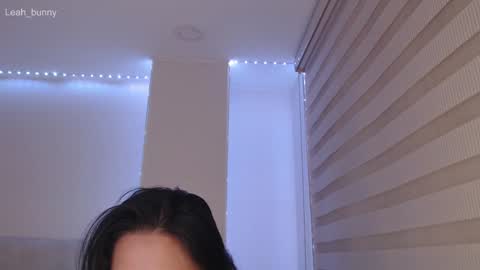 Leah online show from 01.17.25