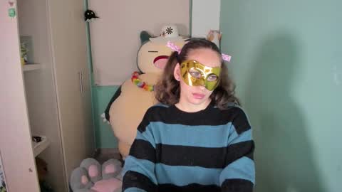 Snapshot of leah_sm chatting on 02.27.26 Laura online show from 02.27.26