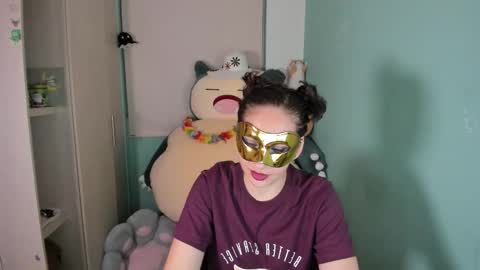 Snapshot of leah_sm chatting on 02.28.26 Laura online show from 02.28.26