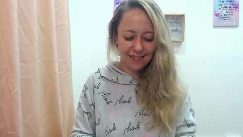 leah_susman online show from 12.05.24