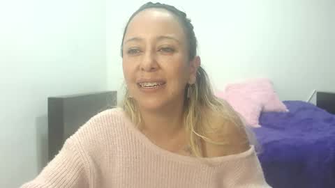 leah_susman online show from 12.05.25