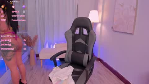 Leah Jones online show from 02.04.26