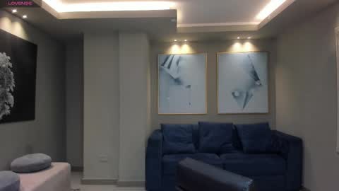 leahnovac online show from 09.10.25