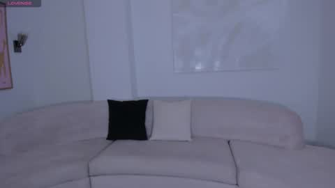 leahnovac online show from 11.10.25