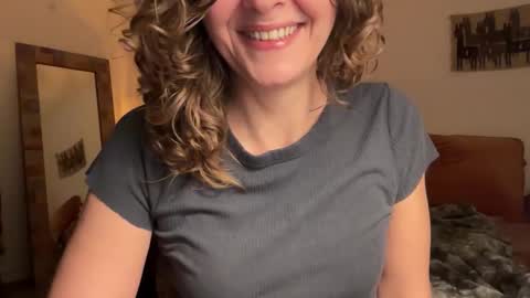 Leah Sparkles online show from 10.23.25