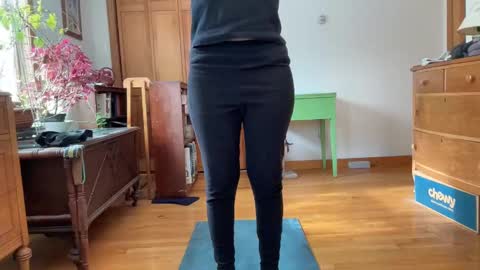 Snapshot of leahwilde chatting on 02.15.25 Lee online show from 02.15.25