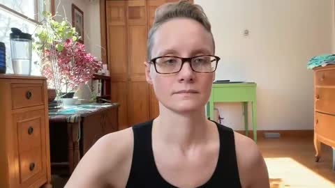 Snapshot of leahwilde chatting on 03.02.25 Lee online show from 03.02.25