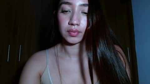 Snapshot of leanaalhub chatting on 12.14.24 leanaalhub online show from 12.14.24