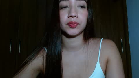 Snapshot of leanaalhub chatting on 12.23.24 leanaalhub online show from 12.23.24