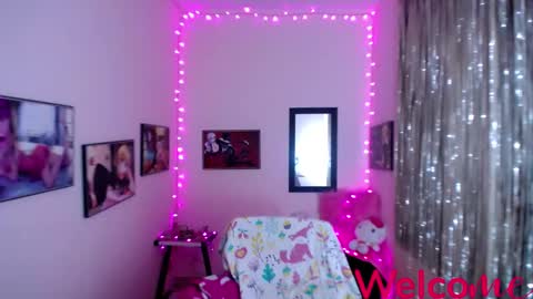 Snapshot of leandra_sex chatting on 02.10.25 Leandra online show from 02.10.25