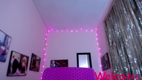 Snapshot of leandra_sex chatting on 02.25.25 Leandra online show from 02.25.25