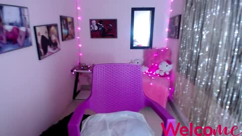 Snapshot of leandra_sex chatting on 02.25.25 Leandra online show from 02.25.25