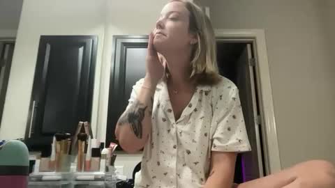 leanneluxecouple online show from 11.03.25