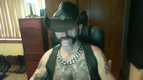 leathergreaser online show from 10.16.25