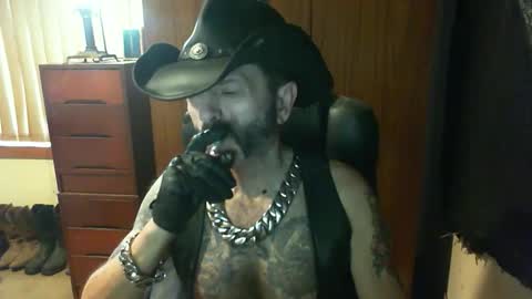 leathergreaser online show from 11.02.25