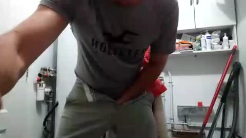 Snapshot of lebrun1985 chatting on 09.12.25 lebrun1985 online show from 09.12.25