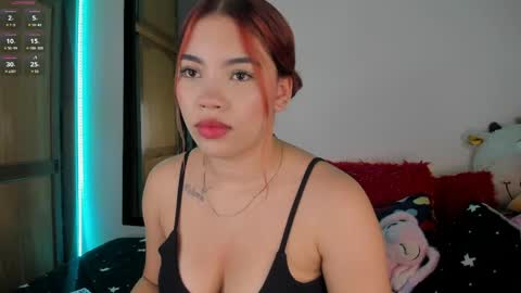Snapshot of lee_ash chatting on 04.24.26 Ashley online show from 04.24.26
