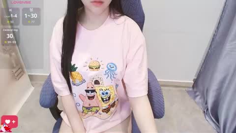 Snapshot of lee_smile chatting on 02.26.26 Lee online show from 02.26.26