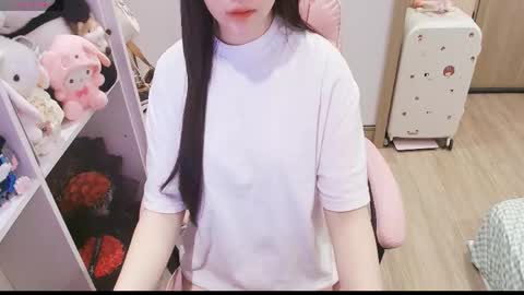 Snapshot of lee_smile chatting on 04.14.26 Lee online show from 04.14.26