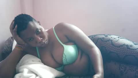 leekekee online show from 10.27.25