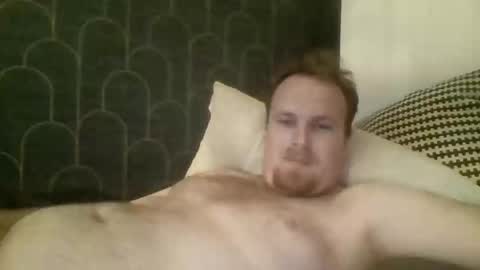 Snapshot of leeuwarder12 chatting on 11.14.25 leeuwarder12 online show from 11.14.25