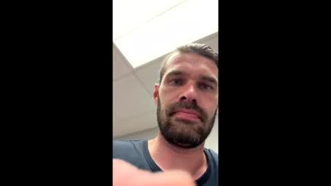 Snapshot of leexxx_69 chatting on 10.29.25 leexxx_69 online show from 10.29.25