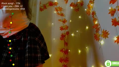 Snapshot of leia_bell chatting on 11.16.25 hey Im Leia and I love rock online show from 11.16.25