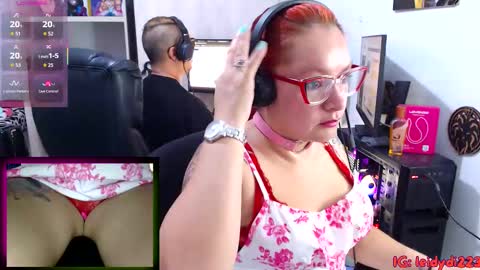 Snapshot of leidycrstnch21 chatting on 10.13.25 LeidyDi223 online show from 10.13.25