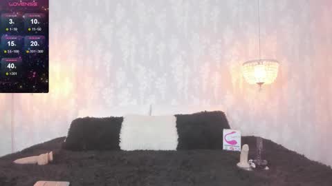 Snapshot of leigh_angels chatting on 10.25.25 LEIGH ANGELS online show from 10.25.25