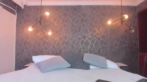 Snapshot of leigh_angels chatting on 12.13.25 LEIGH ANGELS online show from 12.13.25