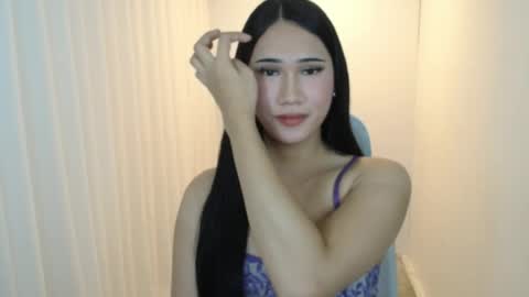 leighs_celine online show from 05.04.26