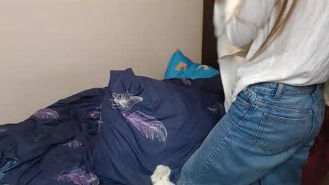 leila_bambi online show from 02.22.25