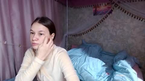 leila_bambi online show from 12.20.25