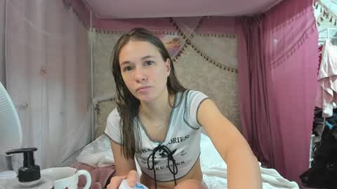 leila_bambi_ online show from 04.06.26