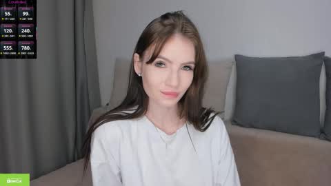 Snapshot of leiladream chatting on 09.19.25 leiladream online show from 09.19.25