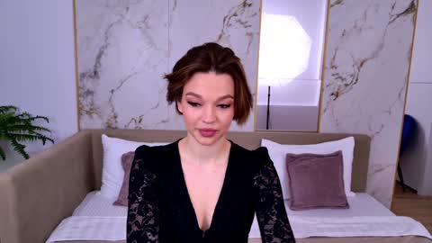 LeilaLawson online show from 01.10.25