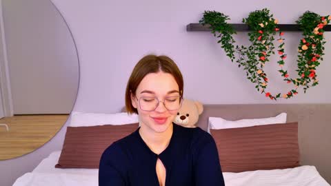 LeilaLawson online show from 02.07.25