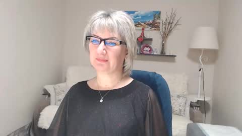 Leila Kinky online show from 11.08.25