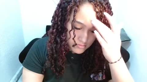 leilaparkersex69 online show from 02.25.26